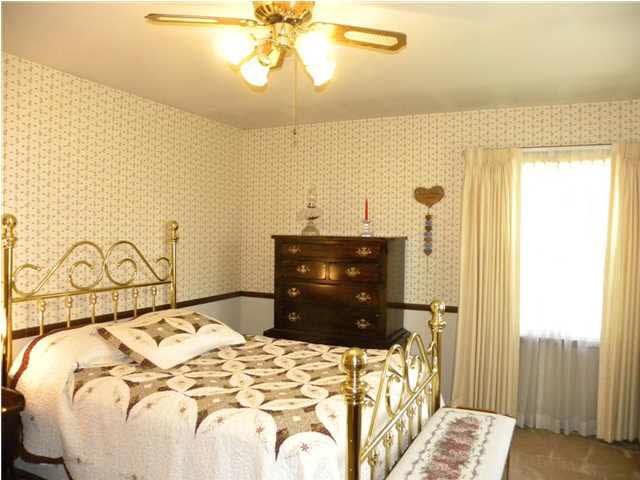 501 N Hull St, Fort Branch, IN 47648 photo 7