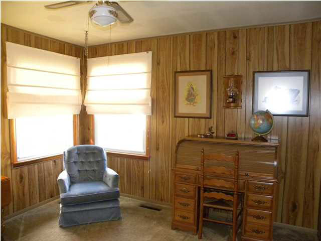 501 N Hull St, Fort Branch, IN 47648 photo 9