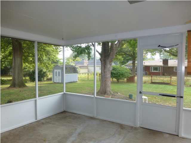 451 Plaza Dr, Evansville, IN 47715 photo 10