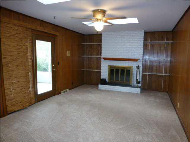 451 Plaza Dr, Evansville, IN 47715 photo 9