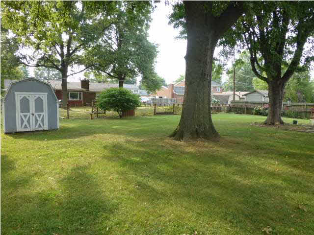 451 Plaza Dr, Evansville, IN 47715 photo 22