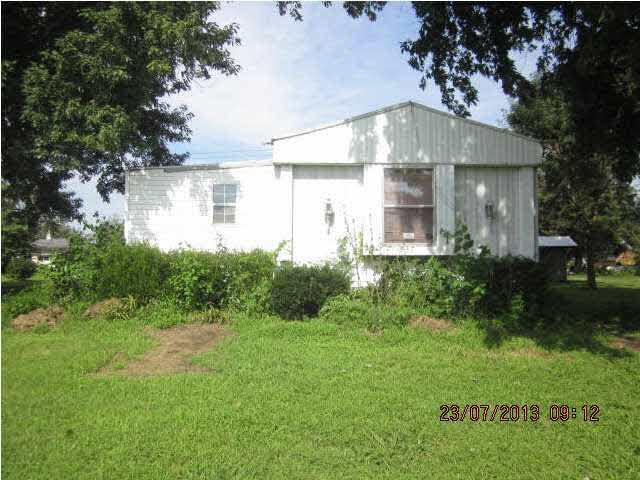 237 S Main St, Griffin, IN 47616 photo 1