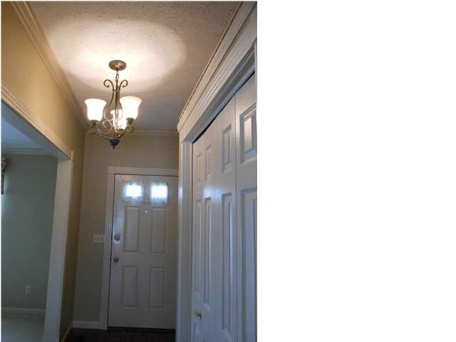 8011 Wilton Way, Evansville, IN 47725 photo 3