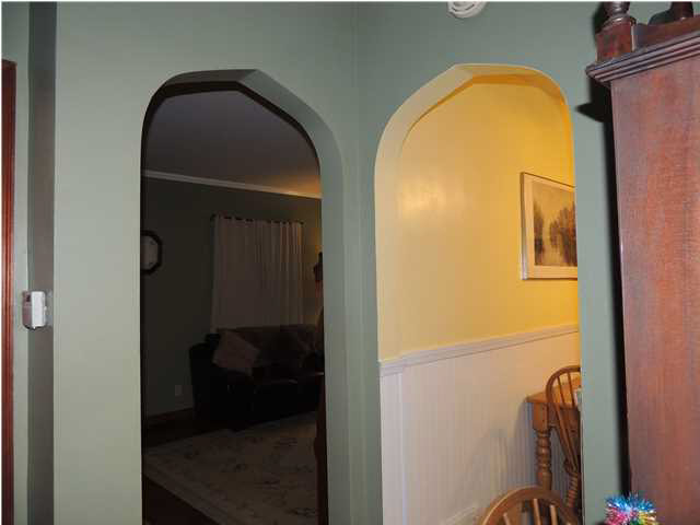 1007 N Weinbach Ave, Evansville, IN 47711 photo 4