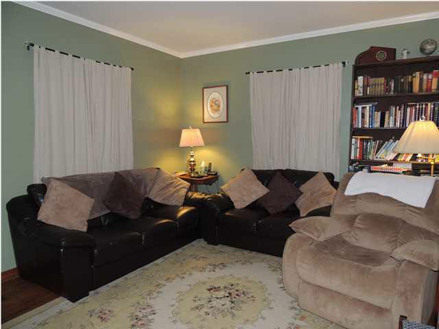 1007 N Weinbach Ave, Evansville, IN 47711 photo 3