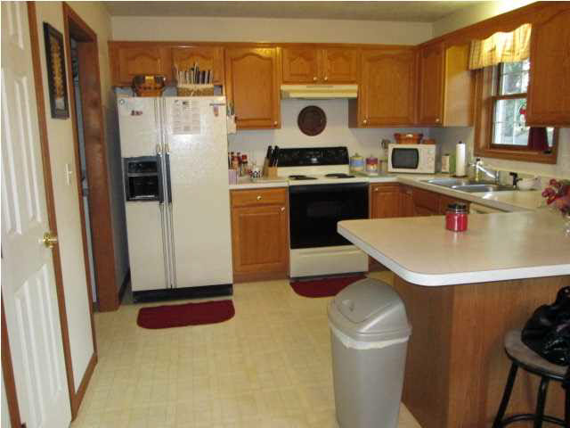 1030 W Rudolph Ln, Santa Claus, IN 47579 photo 3