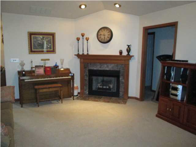 1030 W Rudolph Ln, Santa Claus, IN 47579 photo 2