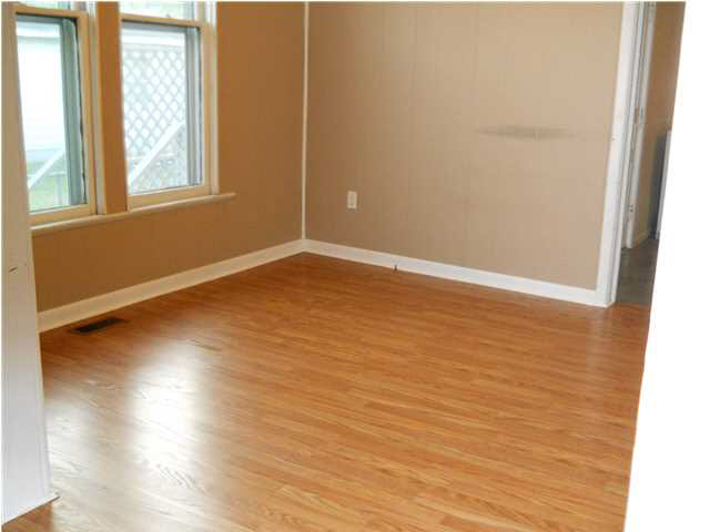 715 E Fourth St, Mount Vernon, IN 47620 photo 6