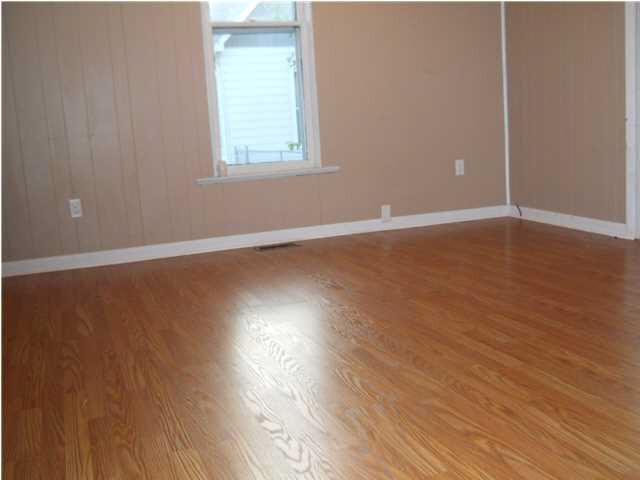 715 E Fourth St, Mount Vernon, IN 47620 photo 5