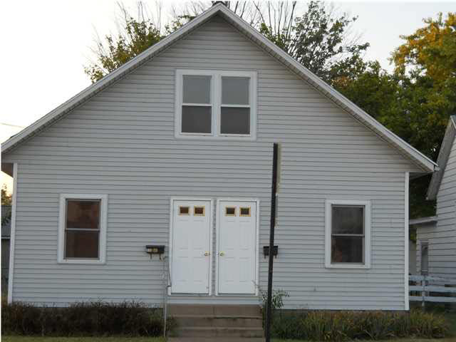 715 E Fourth St, Mount Vernon, IN 47620 photo 1