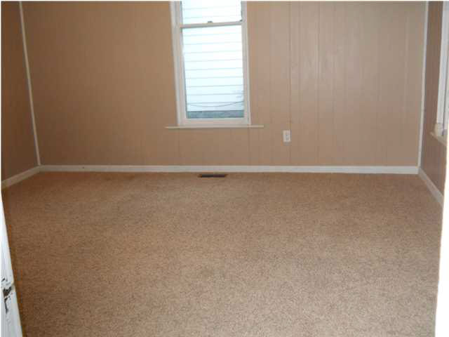 715 E Fourth St, Mount Vernon, IN 47620 photo 8