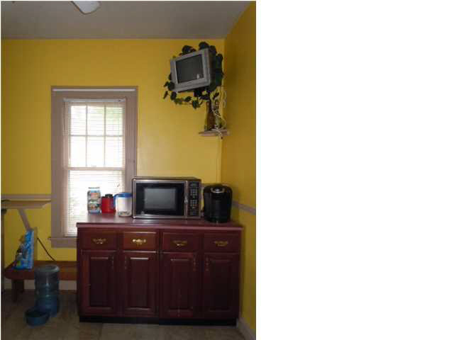 1323 E Riverside Dr, Evansville, IN 47714 photo 7