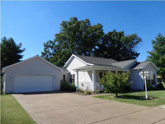 7734 Miranda Dr, Evansville, IN 47711 photo 2