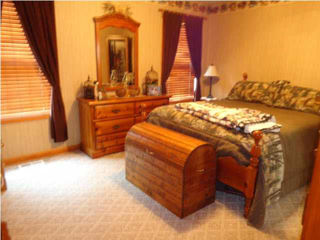 7734 Miranda Dr, Evansville, IN 47711 photo 8