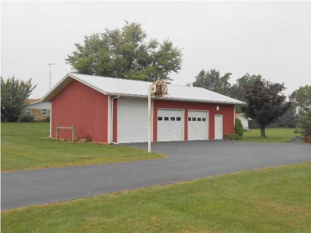 12681 N 1025 E, Odon, IN 47562 photo 5