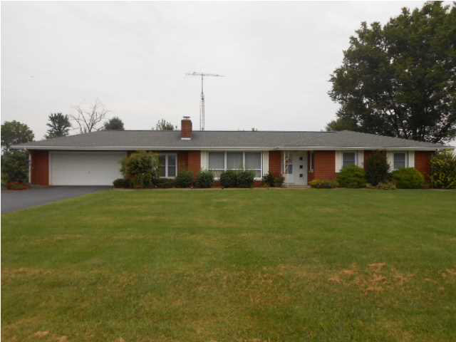 12681 N 1025 E, Odon, IN 47562 photo 3