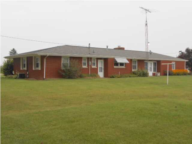 12681 N 1025 E, Odon, IN 47562 photo 4