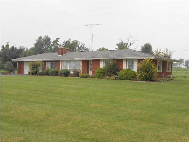 12681 N 1025 E, Odon, IN 47562 photo 1