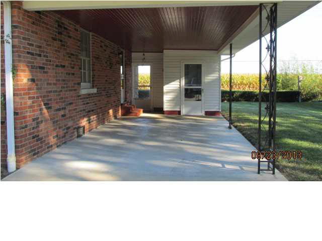 729 Davis Dr, Mount Vernon, IN 47620 photo 14