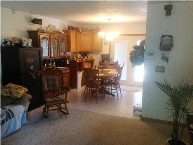 1801 Van Bibber Ave, Evansville, IN 47714 photo 5