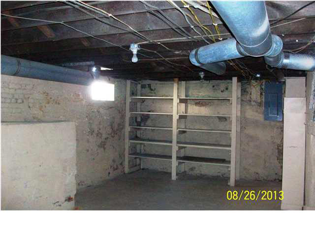 614 N 4th St, Vincennes, IN 47591 photo 11