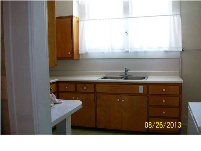 614 N 4th St, Vincennes, IN 47591 photo 6