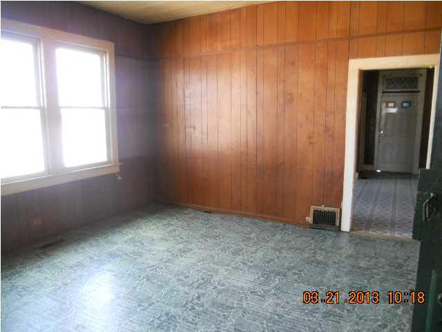 1610 Howard St, Evansville, IN 47713 photo 4