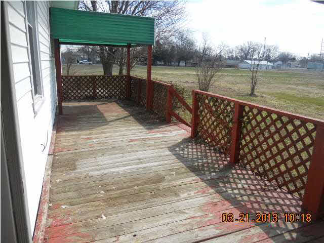 1610 Howard St, Evansville, IN 47713 photo 10