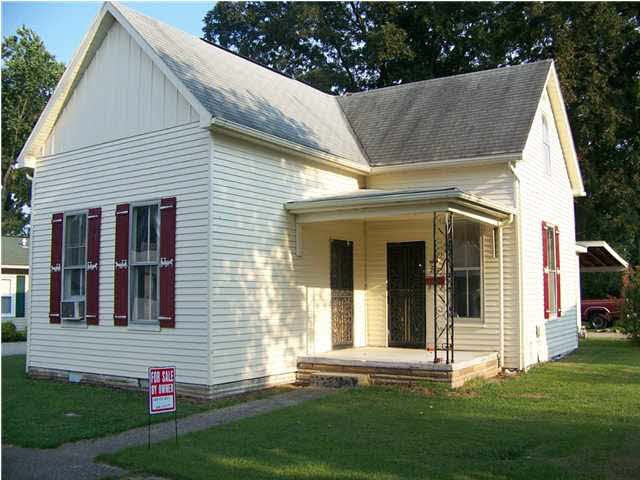 704 E Water St, Mount Vernon, IN 47620 photo 1