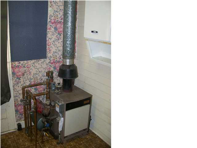 704 E Water St, Mount Vernon, IN 47620 photo 11