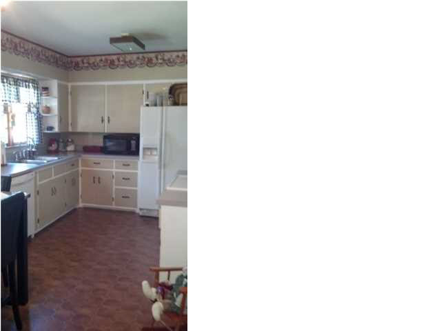 699 Brett Cabel Rd, Washington, IN 47501 photo 3