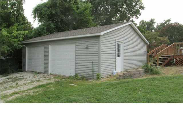 1509 E Main St, Petersburg, IN 47567 photo 3