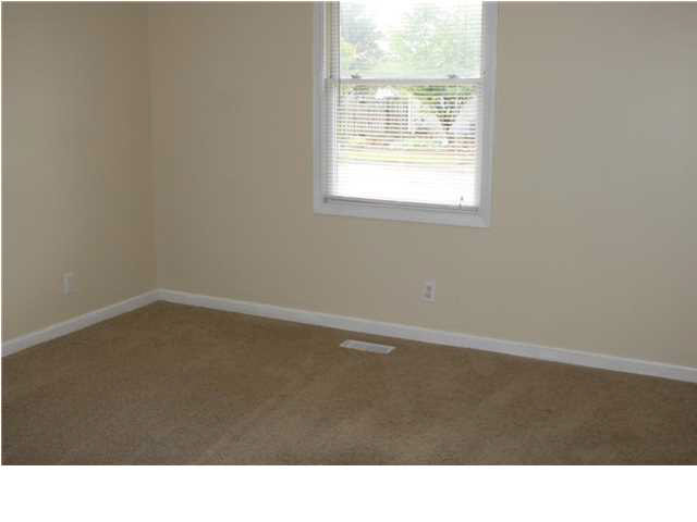 1320 Harlaxton Rd, Evansville, IN 47725 photo 9