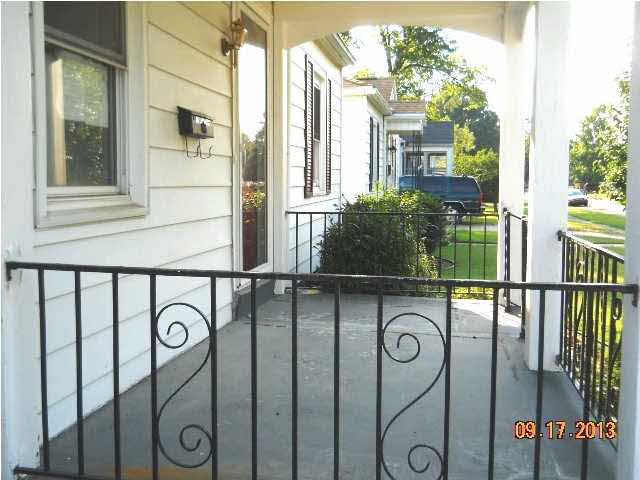1619 Monroe Ave, Evansville, IN 47714 photo 2