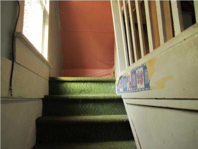 205 W 4th St, Huntingburg, IN 47542 photo 5