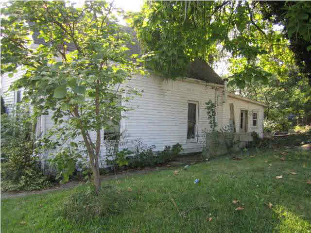 205 W 4th St, Huntingburg, IN 47542 photo 17