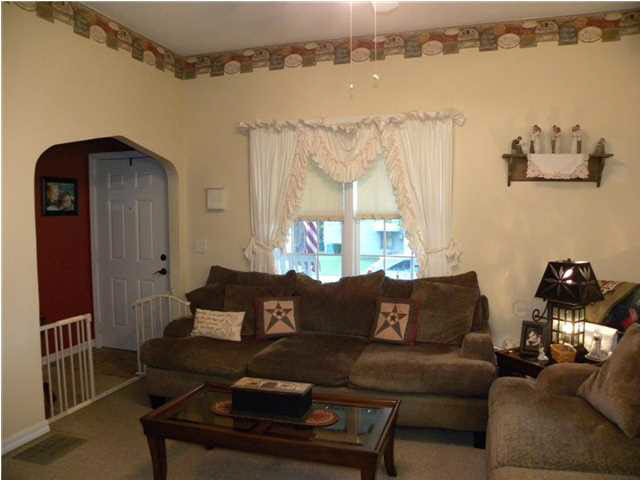 920 N West St, Princeton, IN 47670 photo 2