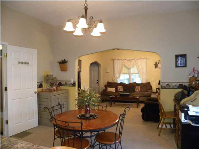 920 N West St, Princeton, IN 47670 photo 6