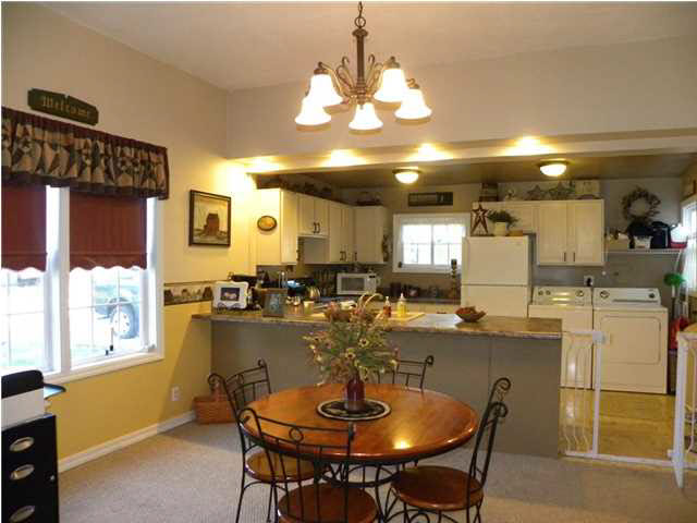 920 N West St, Princeton, IN 47670 photo 5