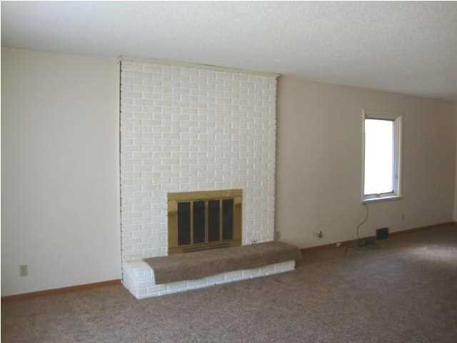 811 Joan Ave, Evansville, IN 47711 photo 5