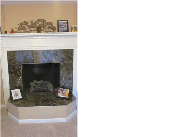 2258 Cherry Ln, Evansville, IN 47725 photo 4