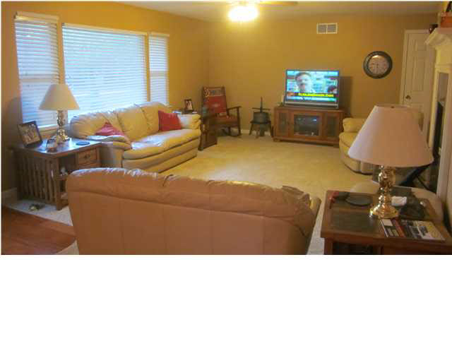 2258 Cherry Ln, Evansville, IN 47725 photo 3