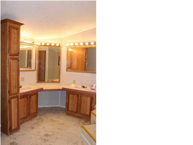 27 Poplar St, Birdseye, IN 47513 photo 15