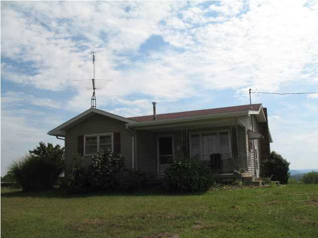 16473 Unicorn Rd, Cannelton, IN 47520 photo 2
