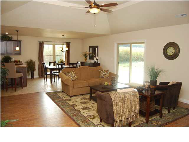 4248 Marywood Dr, Jasper, IN 47546 photo 2