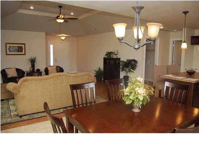 4248 Marywood Dr, Jasper, IN 47546 photo 4