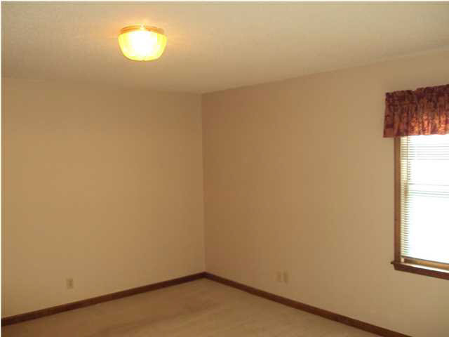 8212 Lake Terrace Dr, Evansville, IN 47715 photo 25