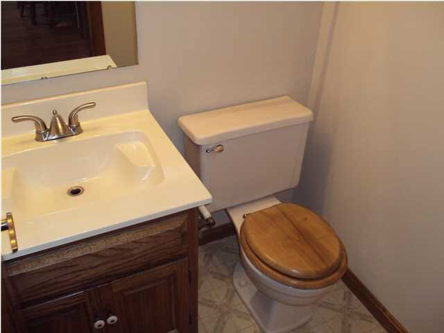 8212 Lake Terrace Dr, Evansville, IN 47715 photo 18