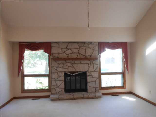1749 E Heather Ln, Vincennes, IN 47591 photo 4