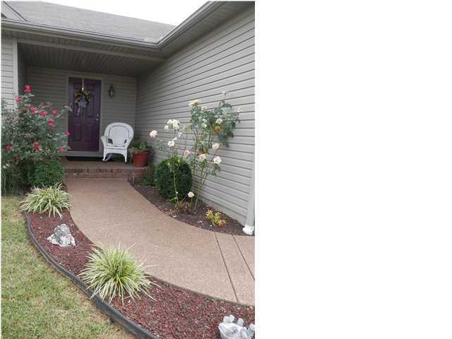 10555 Fall Creek Dr, Newburgh, IN 47630 photo 2